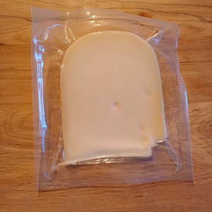 jong belegen geitenkaas